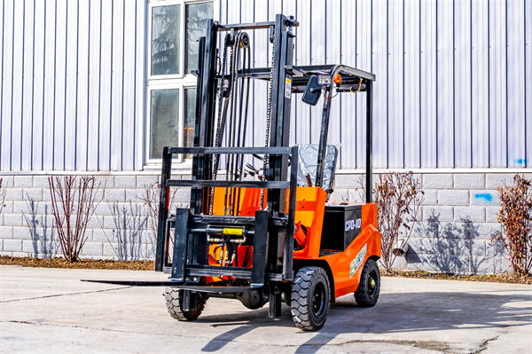 HW1T Electric Forklift